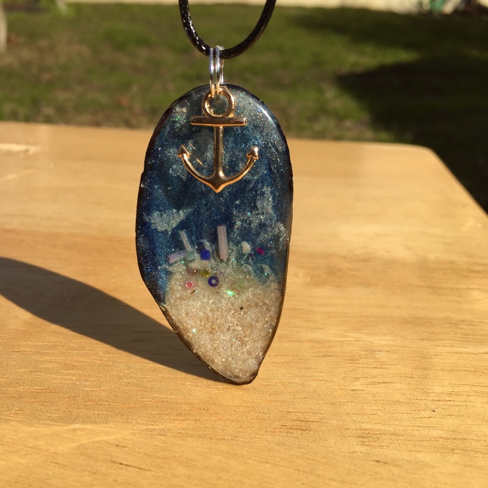 Handmade Shell Necklace - Picture 10 of 11